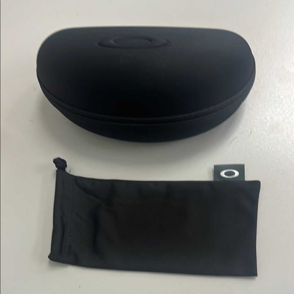 Oakley large Black Sunglasses Case with Pouch
